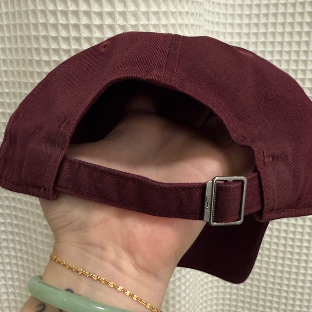 Maroon Nike Club Cap - 100% Cotton - Picture 5 of 8